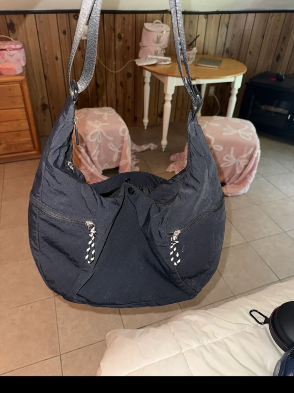 Casual Black Shoulder Hobo Bag with Front Zip Pockets